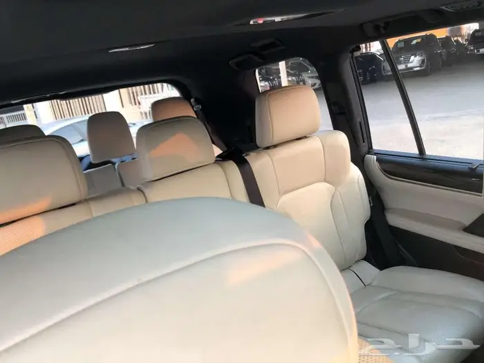 جيب لكزس LX570 (مخزن عداد قليل 77 ألف km) 27