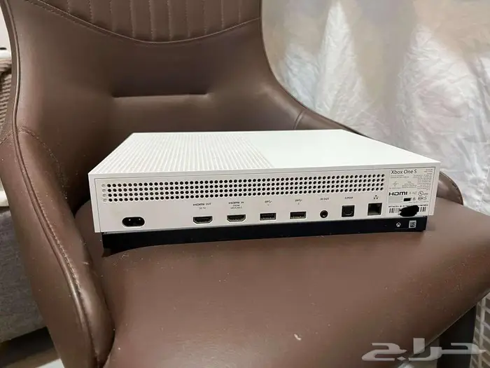 اكس بوكس ONE S واحد تيرا مستعمل 3