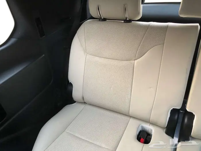 جيب لكزس LX570 (مخزن عداد قليل 77 ألف km) 35