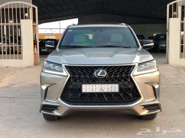 جيب لكزس LX570 (مخزن عداد قليل 77 ألف km) 11