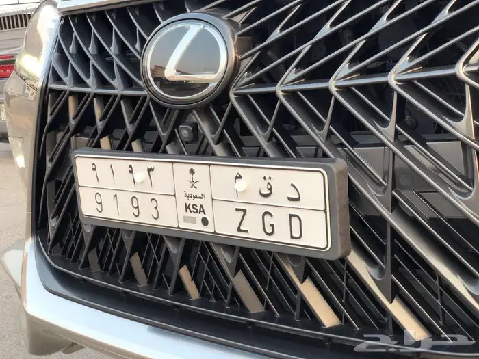 جيب لكزس LX570 (مخزن عداد قليل 77 ألف km) 13