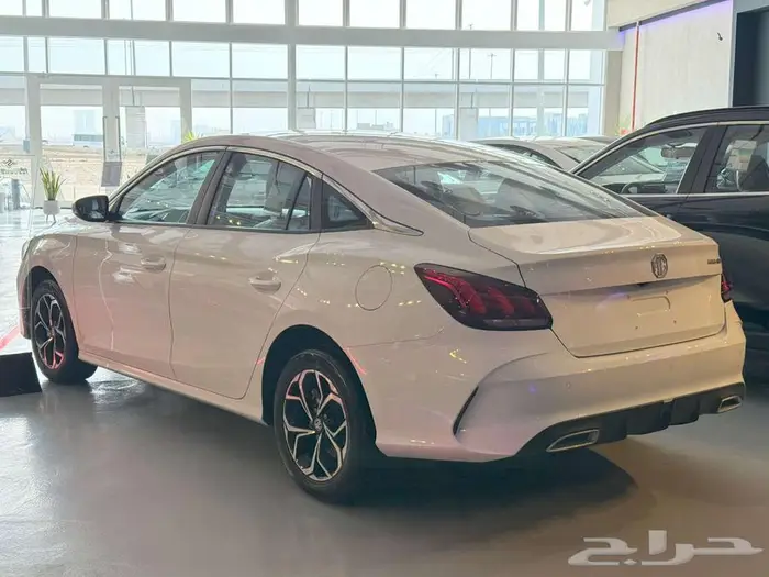 ام جي جي تي MG GT 2024 نص فل 6