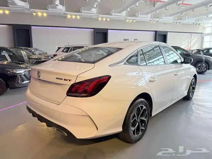 ام جي جي تي MG GT 2024 نص فل 5