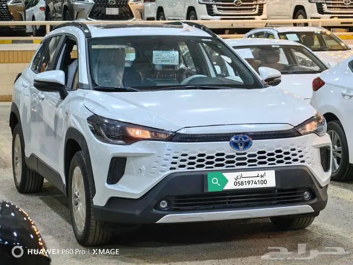 تويوتا كورولا كروس XLI هايبرد فتحه موديل 2025 36