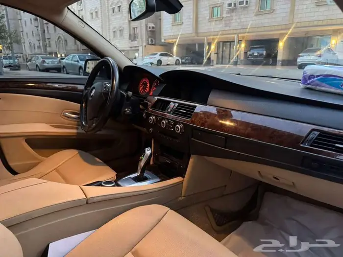 بي ام 523 i موديل 2008 فل كامل 6 سلندر تنفس طبيعي بصمة 7