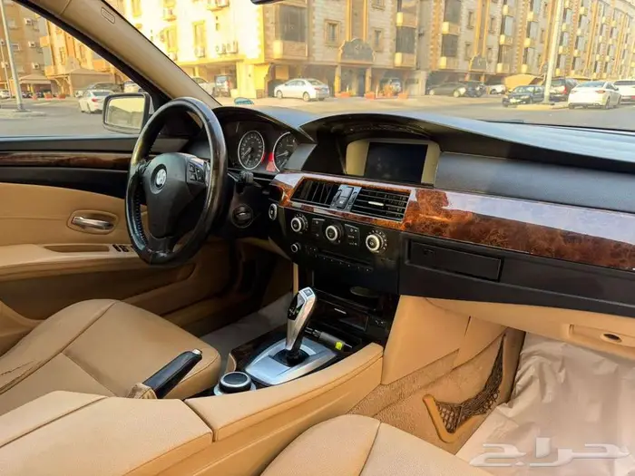 بي ام 523 i موديل 2008 فل كامل 6 سلندر تنفس طبيعي بصمة 9