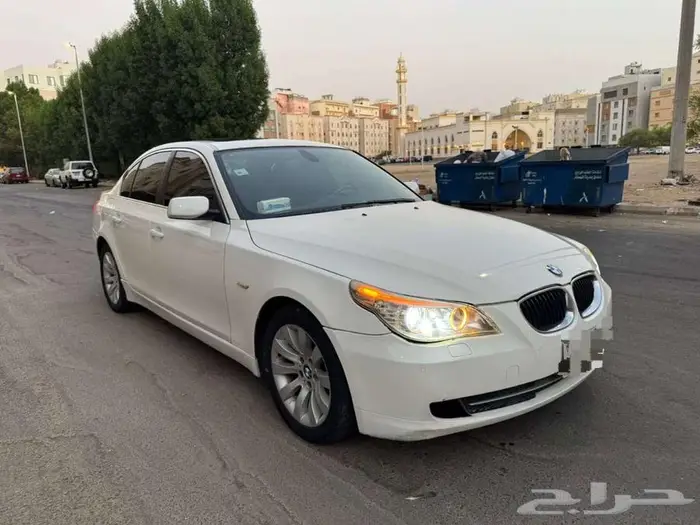 بي ام 523 i موديل 2008 فل كامل 6 سلندر تنفس طبيعي بصمة 1