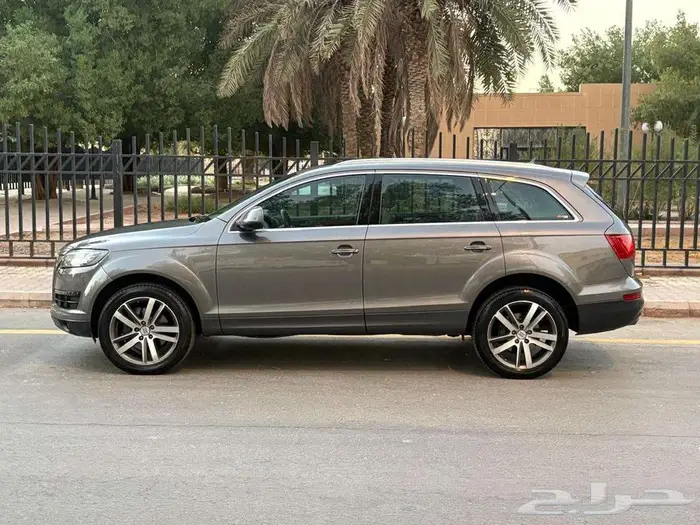 للبيع اودي 2010-Q7 9
