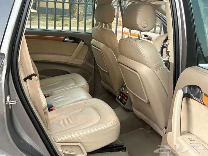 للبيع اودي 2010-Q7 17