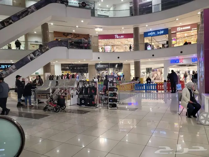 مطلوب مسوق ذو خبرة في مجال الملابس الرياضية المتخصصة 5