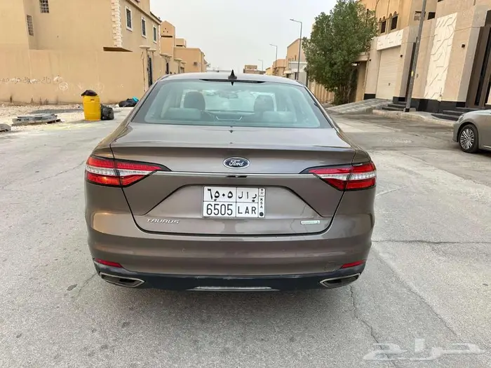 2022 Ford Taurus with EcoBoost option for sale (1st owner) 4