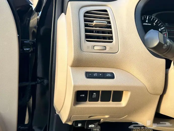 2018 Nissan Altima mid option for urgent sales 6