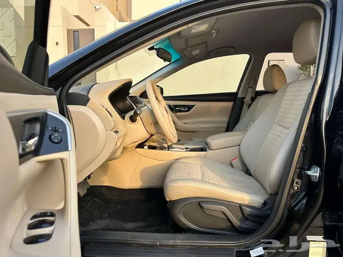 2018 Nissan Altima mid option for urgent sales 7