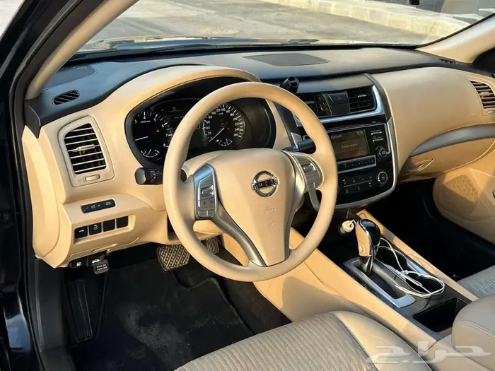 2018 Nissan Altima mid option for urgent sales 10
