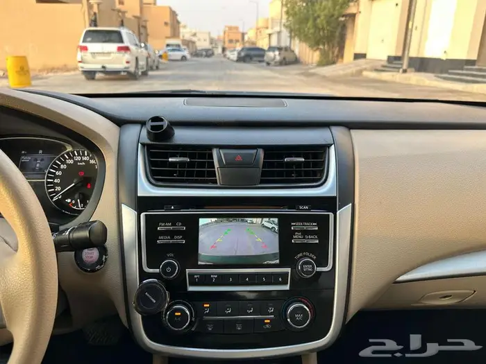 2018 Nissan Altima mid option for urgent sales 16