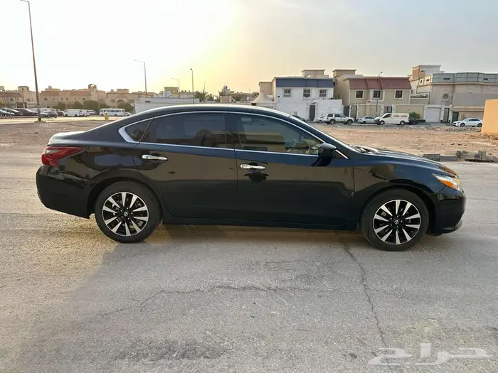 2018 Nissan Altima mid option for urgent sales 12