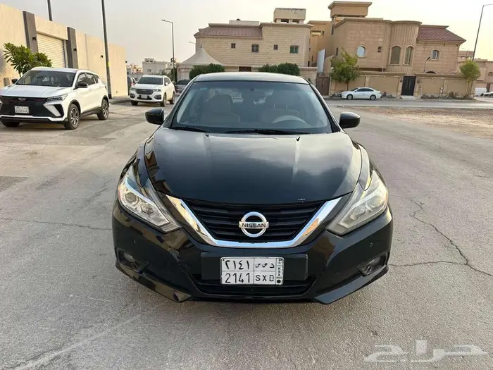 2018 Nissan Altima mid option for urgent sales 1