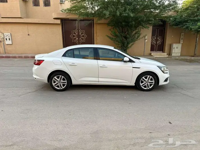 2021 Renault Megane 1st owner n accident free car for sales 5