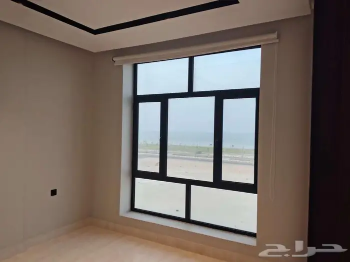 شقة للايجار مطلة على بحر ثروة الراكة. Apartment for rent 3