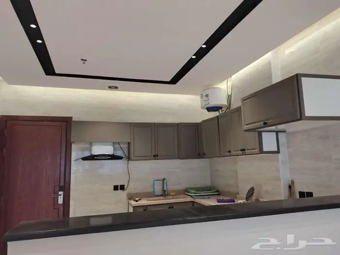 شقة للايجار مطلة على بحر ثروة الراكة. Apartment for rent 1