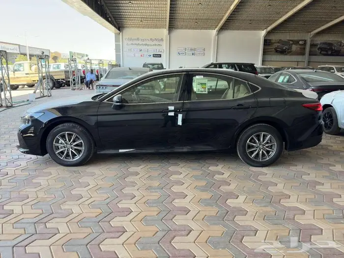 تويوتا كامري 2025 ستاندر سعودي بنزين اسود كاش واقساط 2