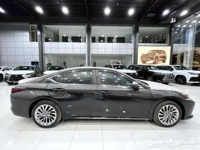 لكزس ES 350 CC نص فل سعودي 2025 عبد اللطيف جميل 6