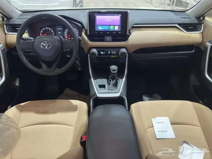 تويوتا راف فور LE بنزين دفع رباعي 2025 5