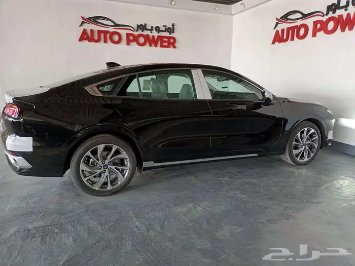 فورد تورس تيتانيوم فل كامل موديل 2025 1