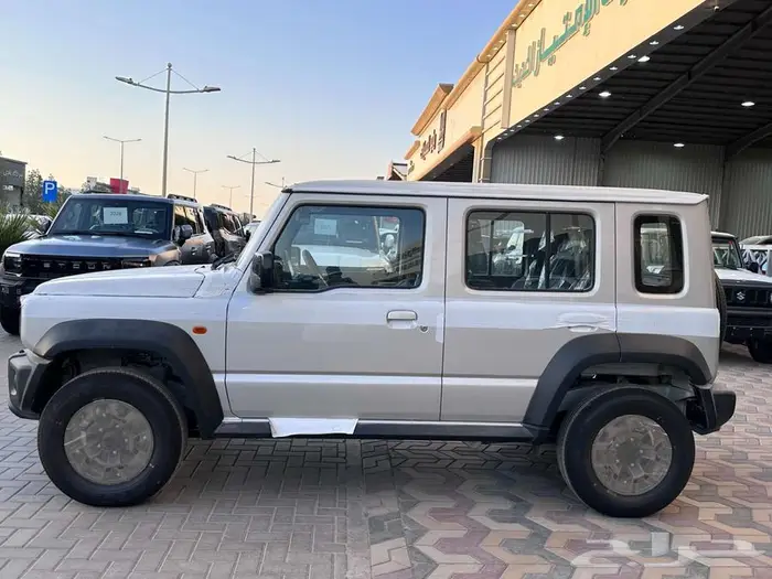 سوزوكي جمني 5أبواب اقل سعر 4
