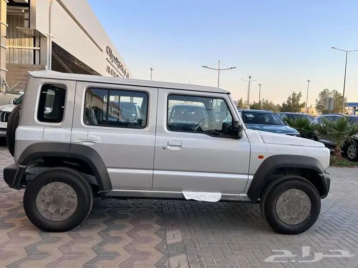 سوزوكي جمني 5أبواب اقل سعر 3