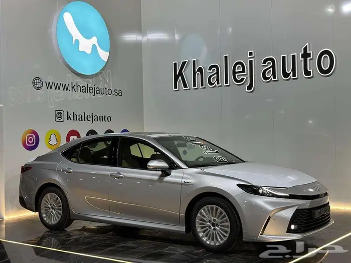تويوتا كامري E PLUS هايبرد 2025 كاش واقساط 0