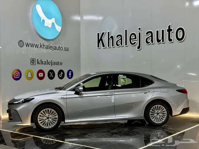 تويوتا كامري E PLUS هايبرد 2025 كاش واقساط 1