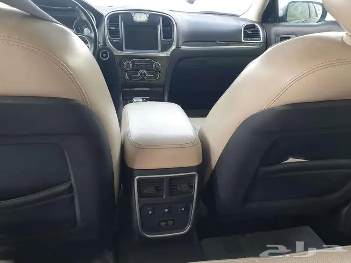 كلايزلر   C 300 الموديل   2016 مطبق SRT 5