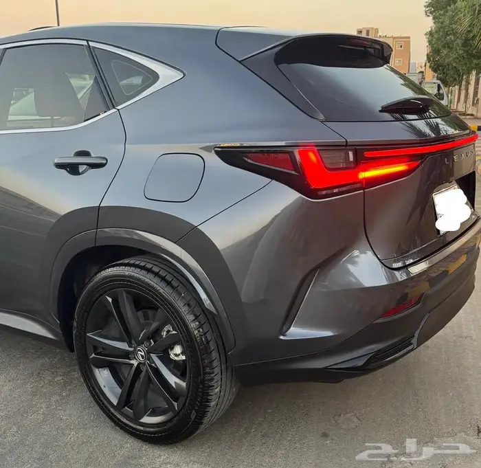 لكزس NX350 2024 26