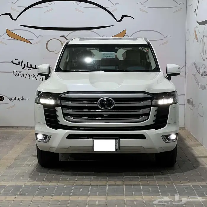 لاندكروزر GXR رقم 5 بنزين سعودي 2024 ممشى 5 الف 1
