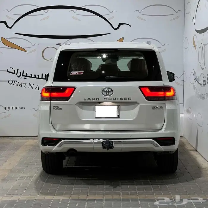 لاندكروزر GXR رقم 5 بنزين سعودي 2024 ممشى 5 الف 3