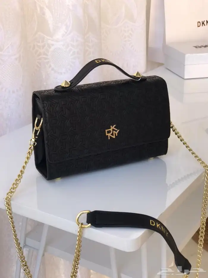 شنط ونظارات نسائية ماركات كوبي ون 91