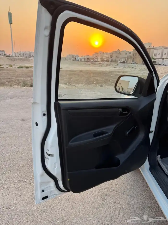 ديماكس جوانب 2023 ( ديزل ) مخزن 5