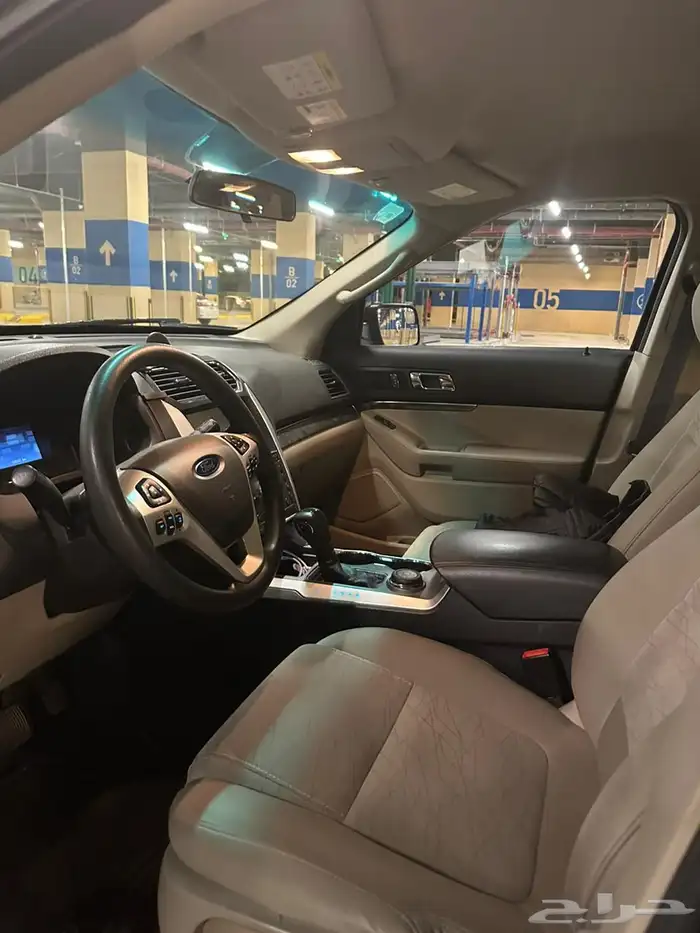 Ford Explorer 2015 in excellent condition for sale 3
