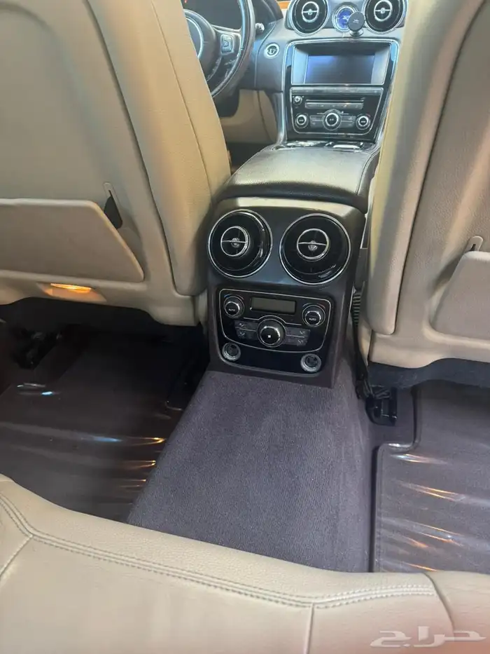 جاكوار 2013 XJL نظيف 8