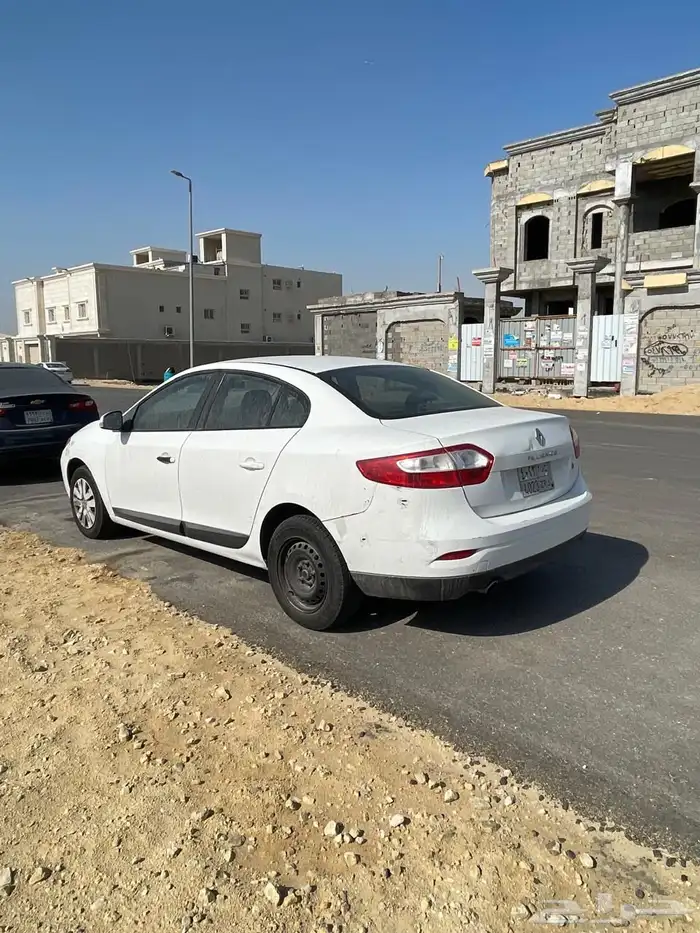 رينو للبيع تشليح فقط 4