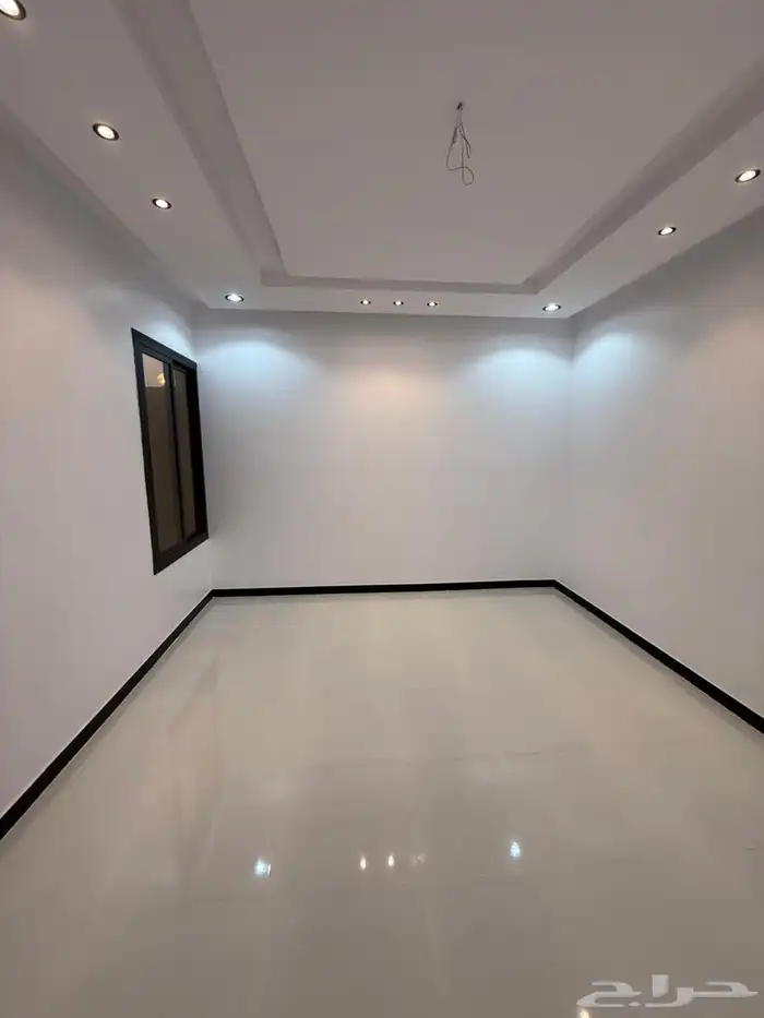 فلل فاخره للبيع في حي بحره 5