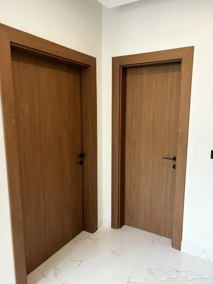 ديكورات خشبية وشيبورد ومرايا 6