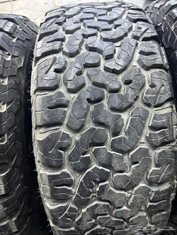 جنوط فيول بلاك رنيو 6 مسمار مع كفرات نص حجري 17 فتك وافجي 10