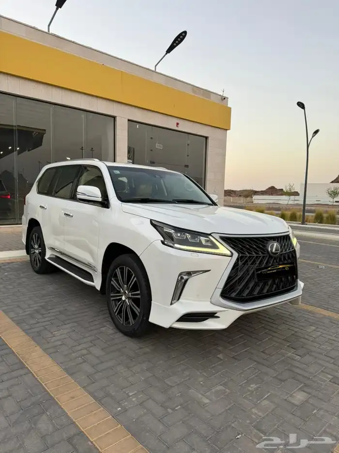 لكزس LX570 سبورت 2017 سعودي 2