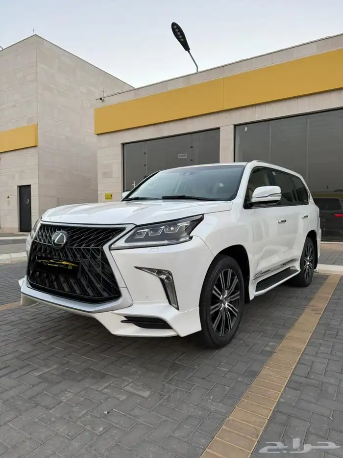 لكزس LX570 سبورت 2017 سعودي 1