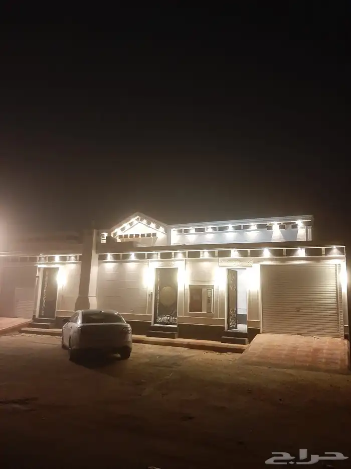 دور فاخر للبيع حي المهدية 0