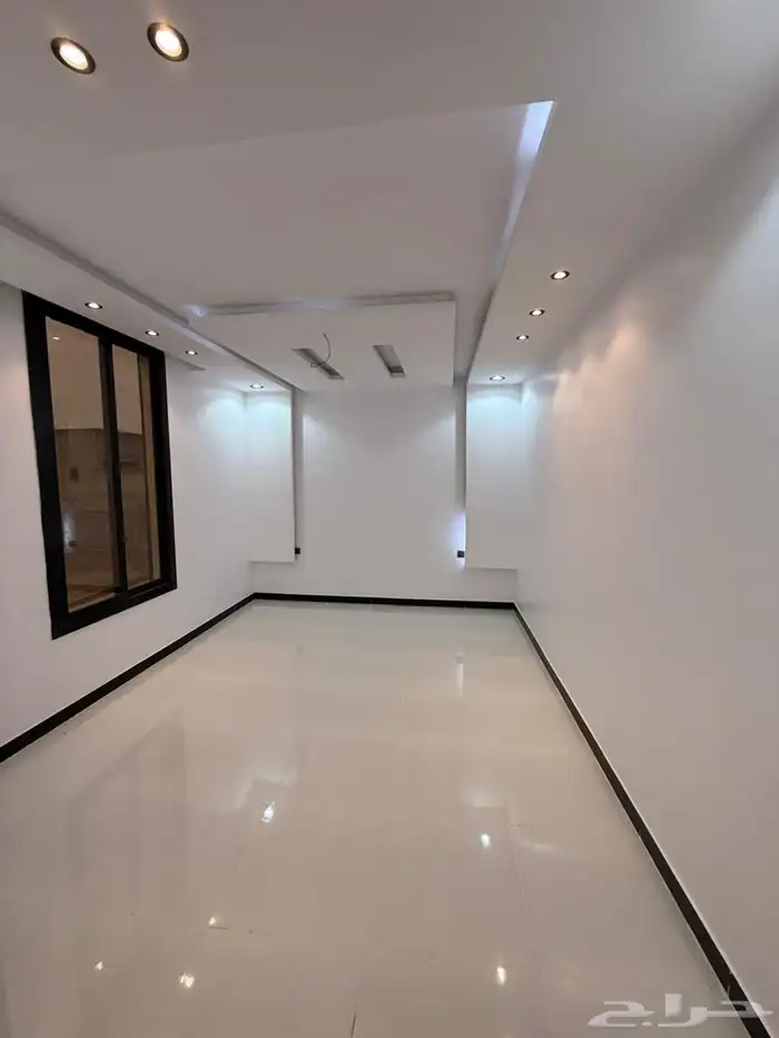 فلل فاخره للبيع في حي بحره 12