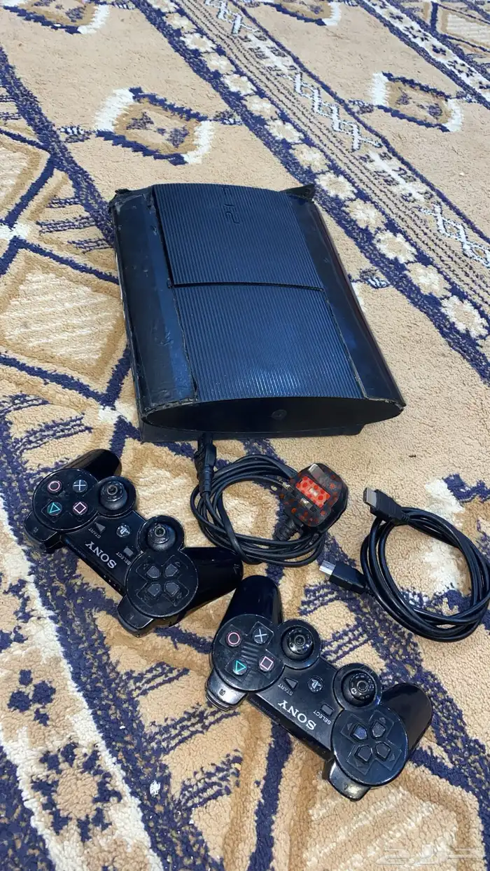 سوني3 بيدتين وسلاكه وبيه 50لعبه سومه 150 0