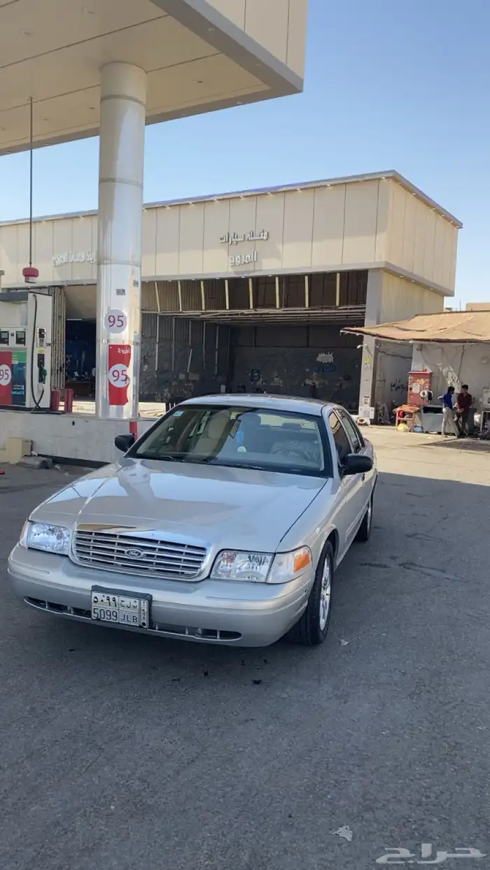 فورد كراون فكتوريا 5